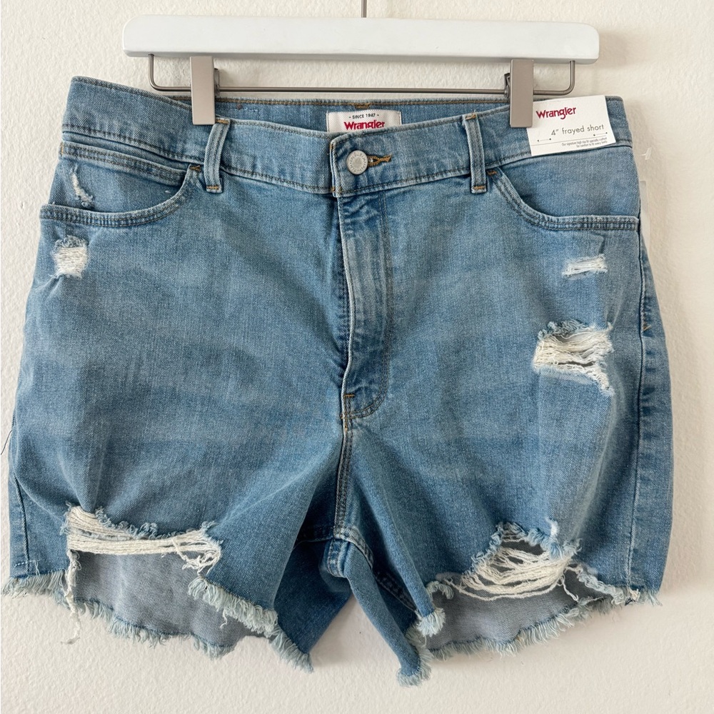 NWT Wrangler Women's Distressed Blue Jean Shorts